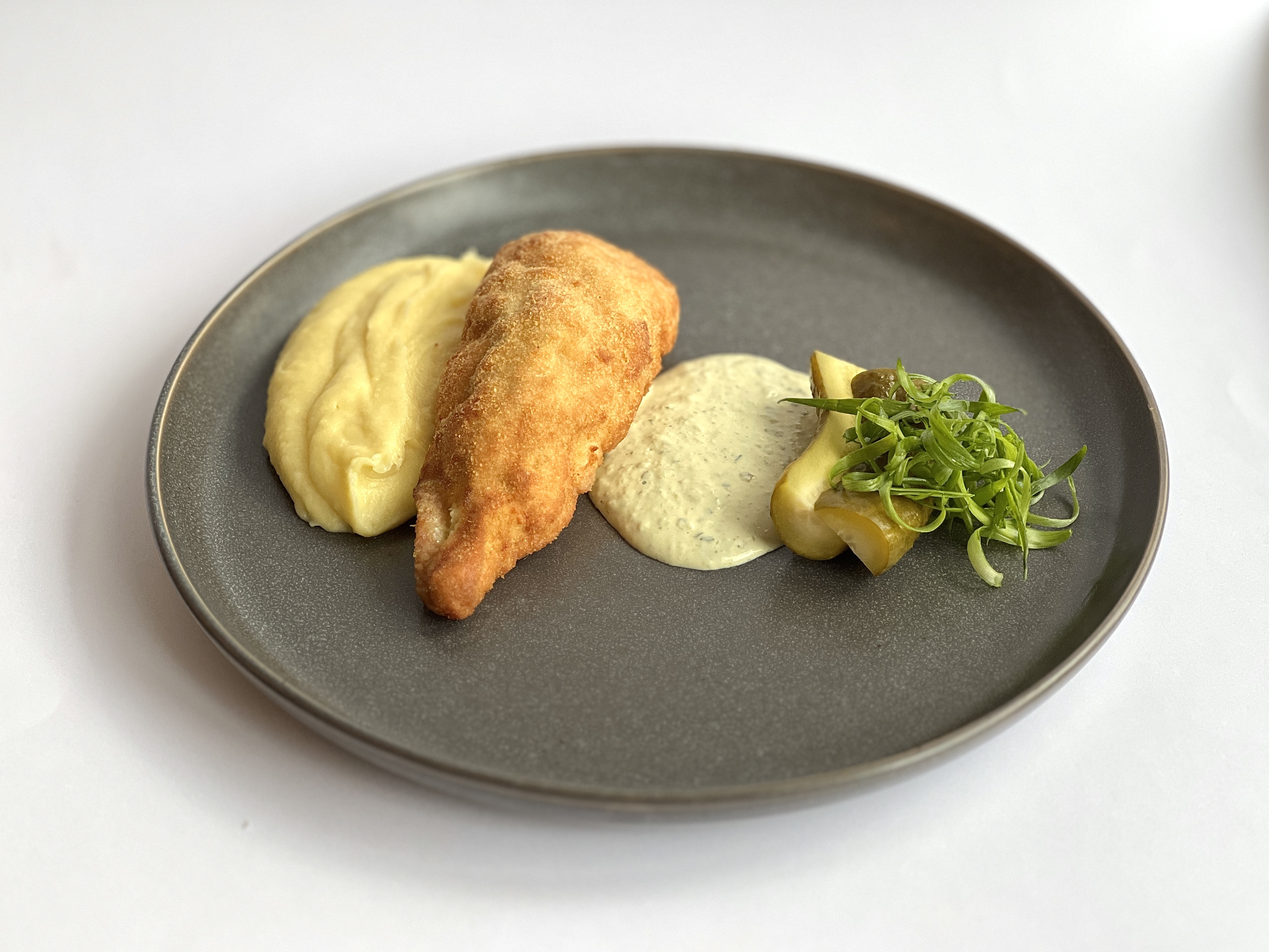 Kiev cutlet, mashed potatoes with remoulade sauce <br>